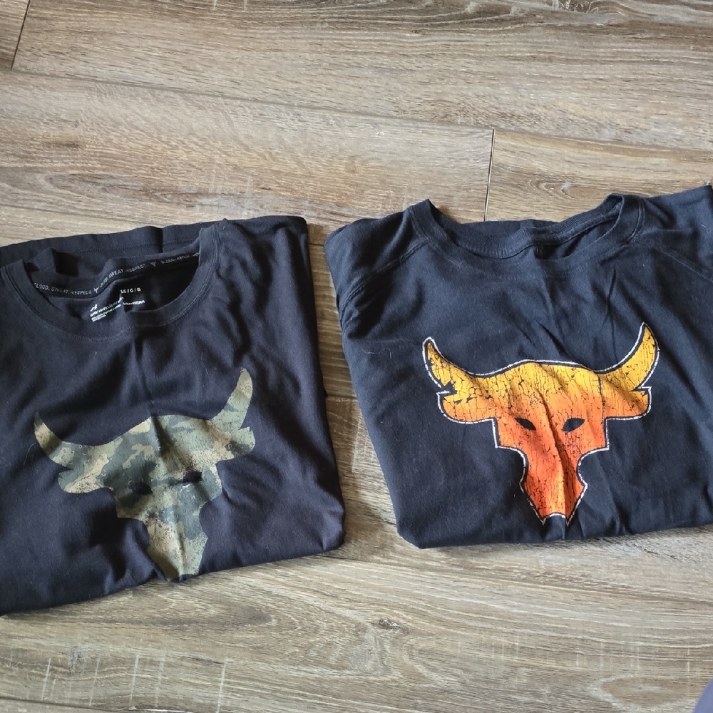 Under Armor Black T-Shirts